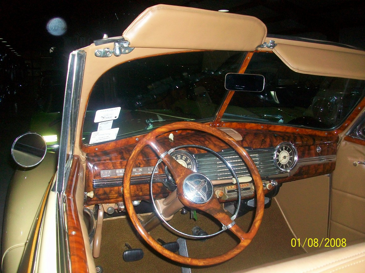 Woodgrain Dashboard